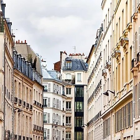 Hotel Magnificent New Notre Dame De 3*